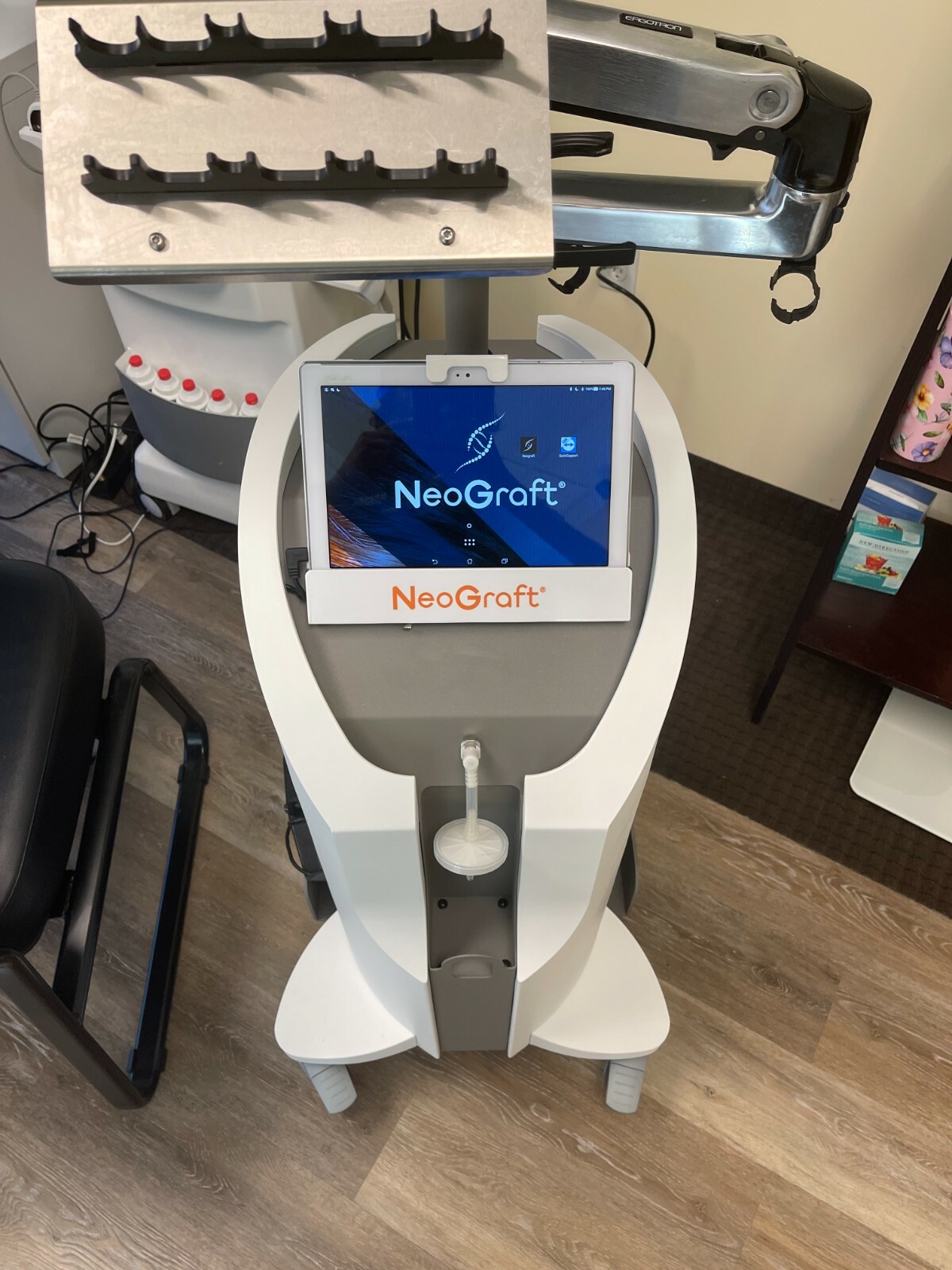 2018 Venus Concept NeoGraft 2.0 ~ Single Owner System ~ Includes 112,644 Grafts