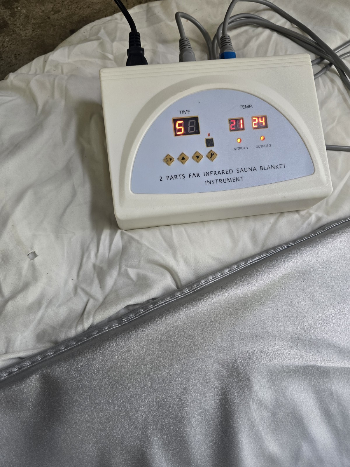 Portable Far Infrared Sauna Blanket with Control Panel for Weight Reduction