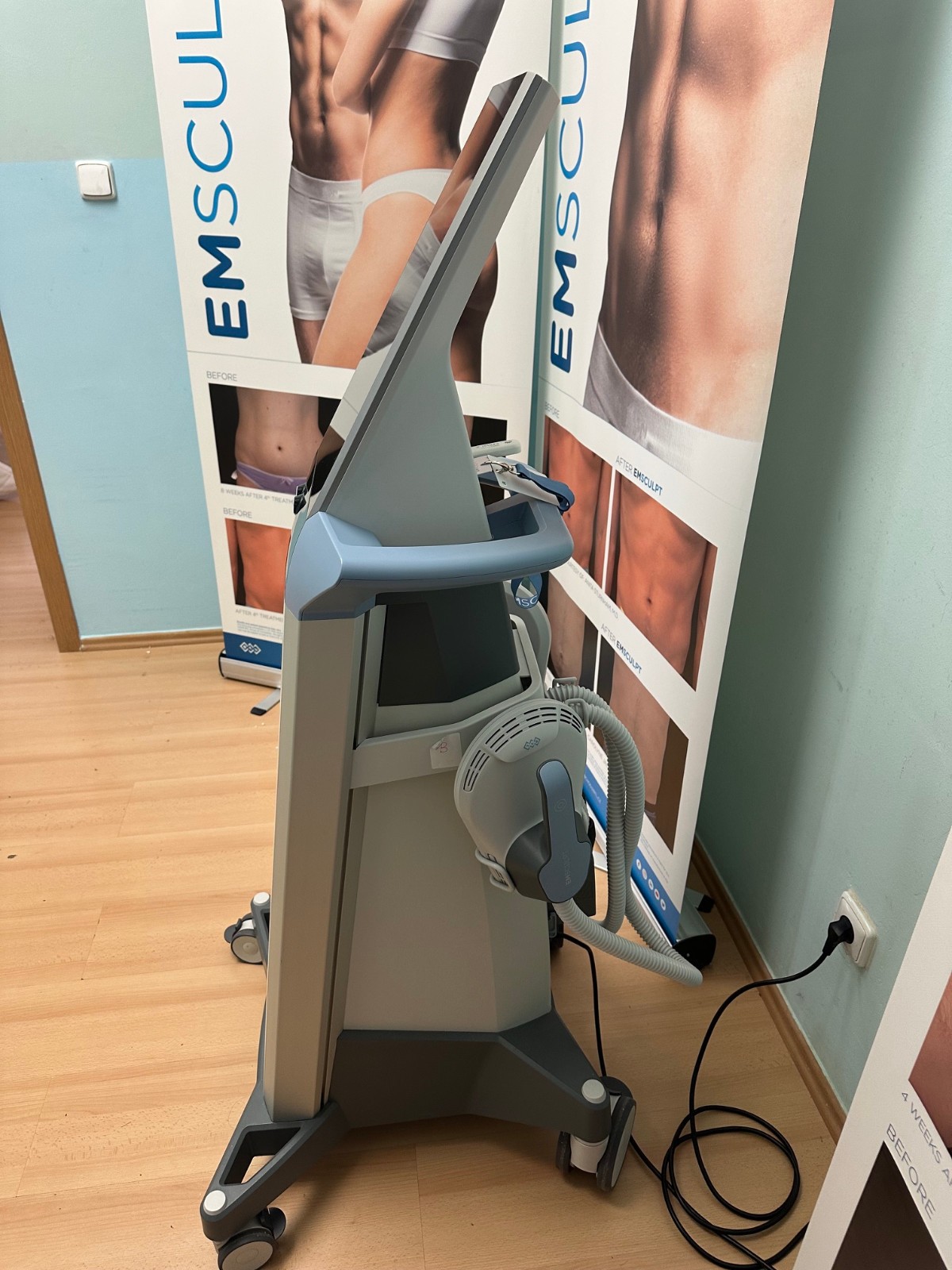 BTL EMSCULPT 201 – Excellent Condition–Low usage- 2 Large +2 Small Applicators