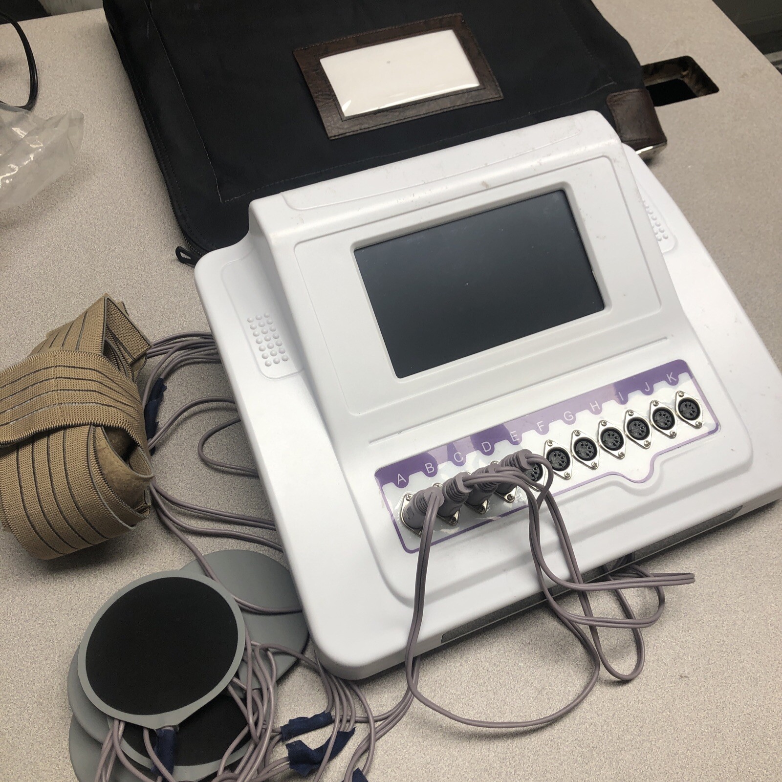 Digital Frequency Conversion Muscle Stimulation Machine / See Photos