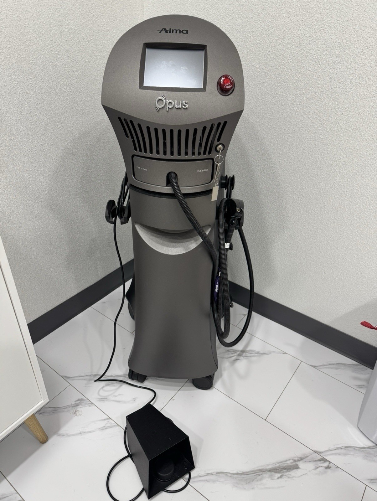 2022 Alma Opus with Accessories