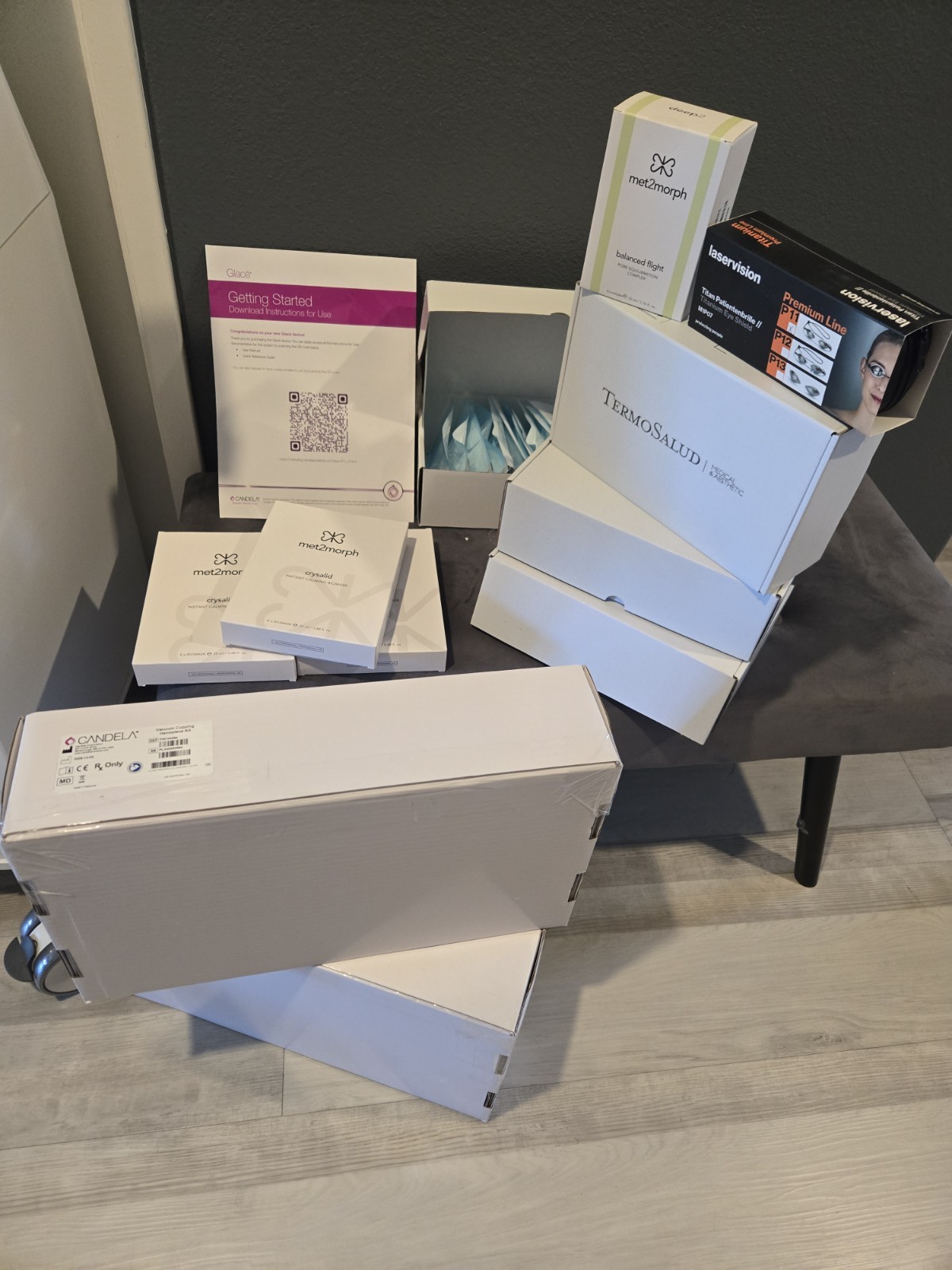Candela Glace Cart-Mounted Aesthetic/Cosmetic Machine w/ Assorted Boxed Supplies