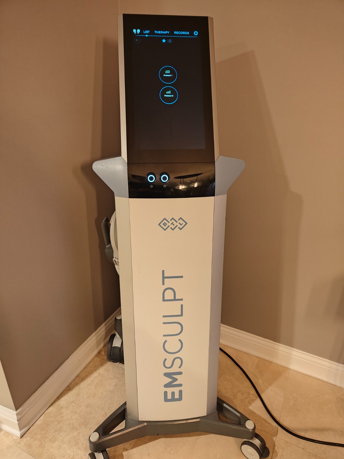 2019 BTL Aesthetics Emsculpt with large and small applicators
