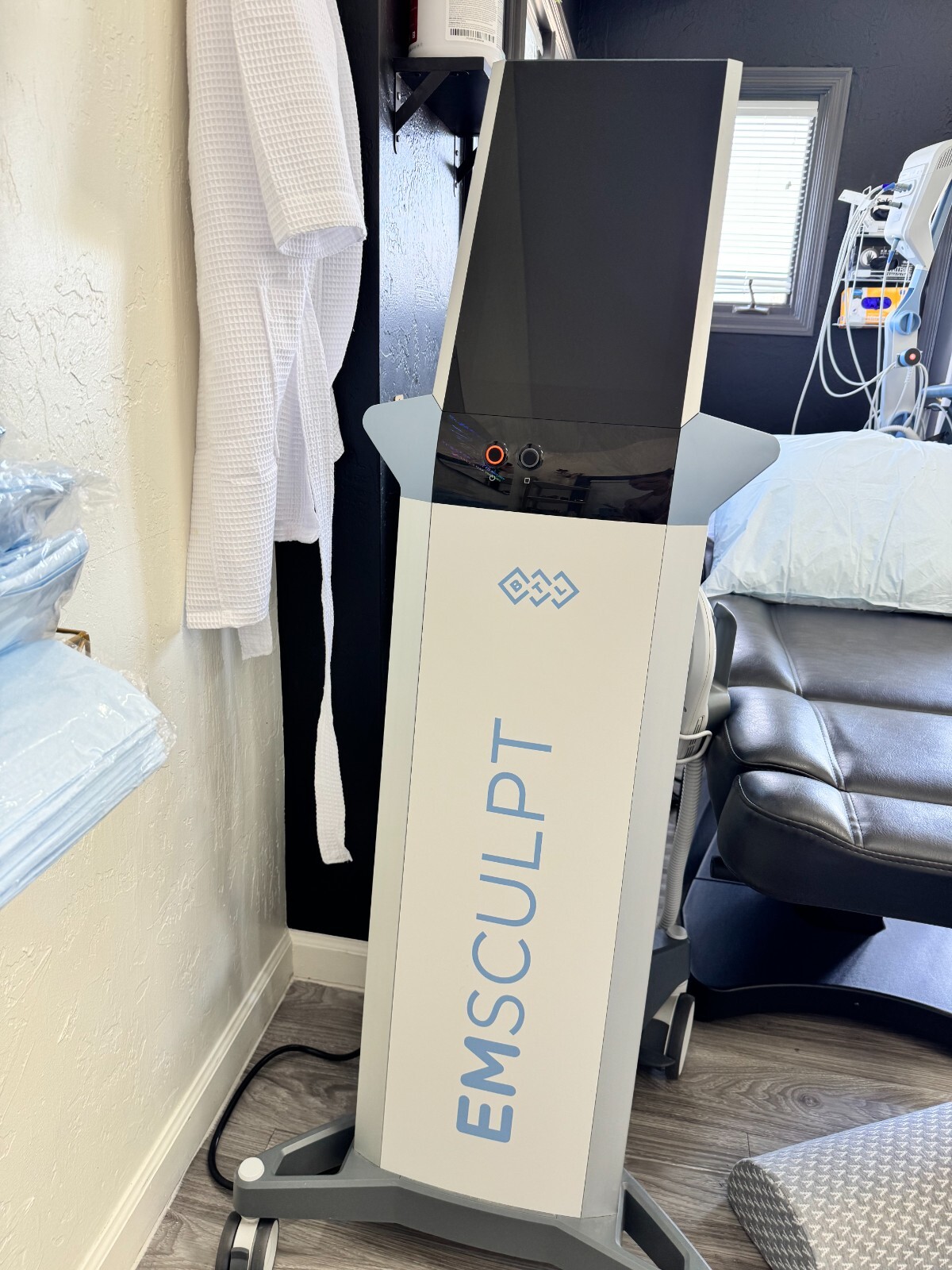 2024 BTL EMSCULPT Classic W/ Large and Small Applicators~ Excellent Condition