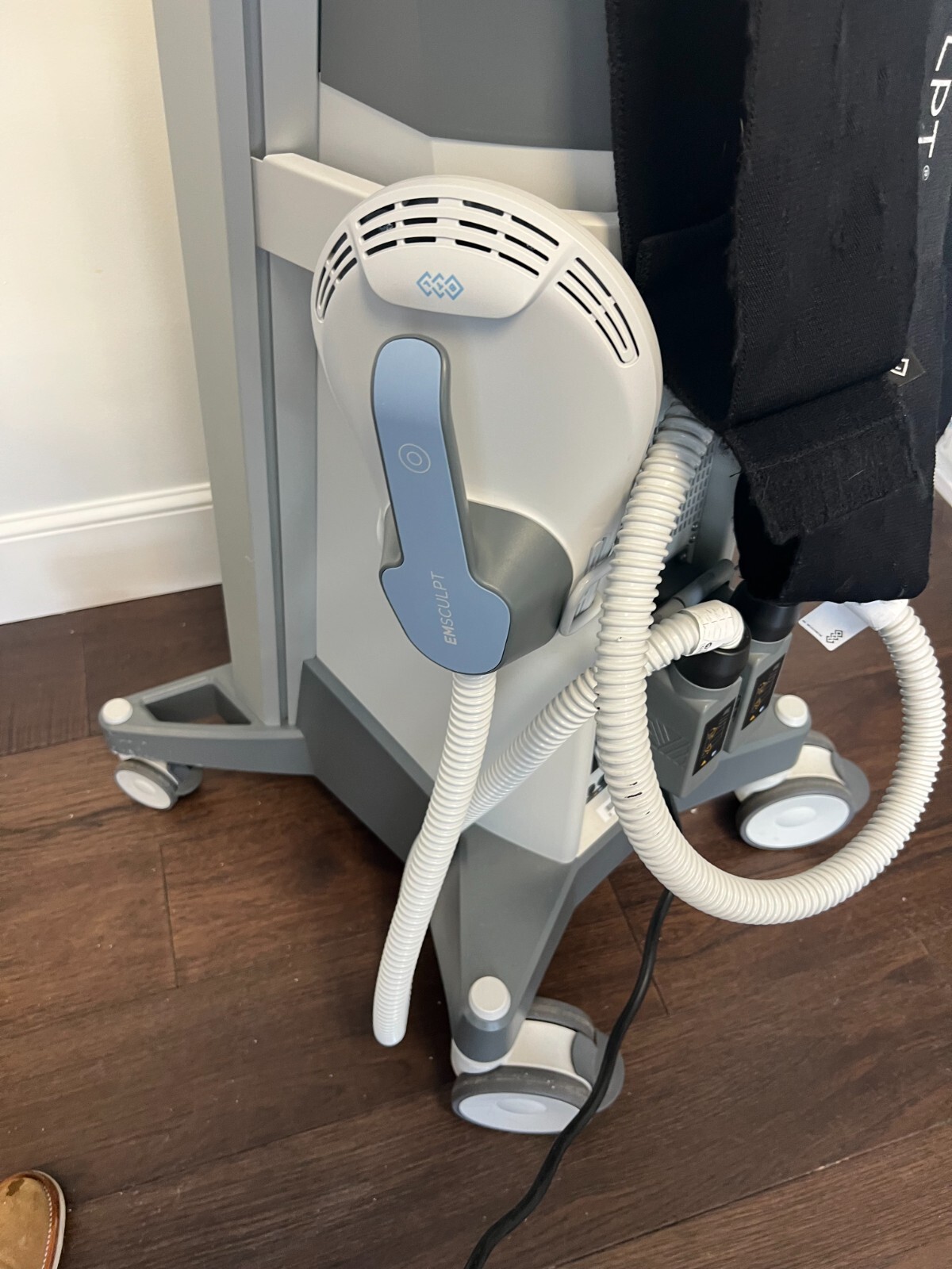 For Sale: 2018 BTL Emsculpt RF Laser Machine – Two Paddles included