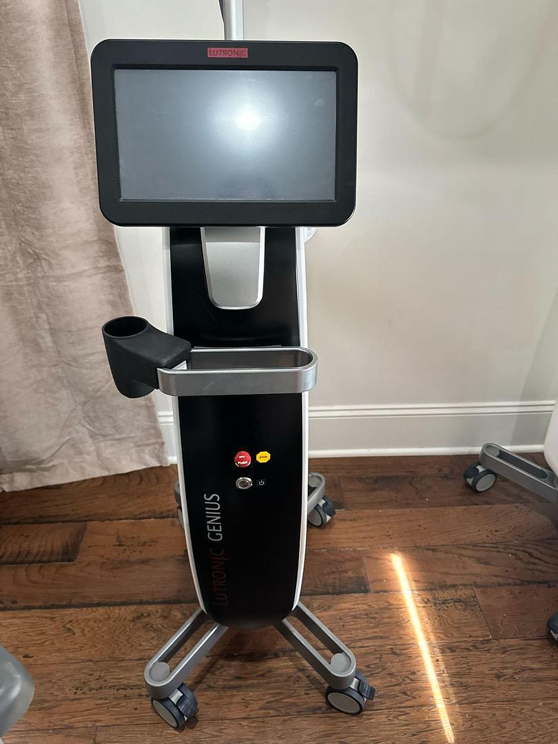 2022 Lutronic Genius – Radio Frequency Microneedling System