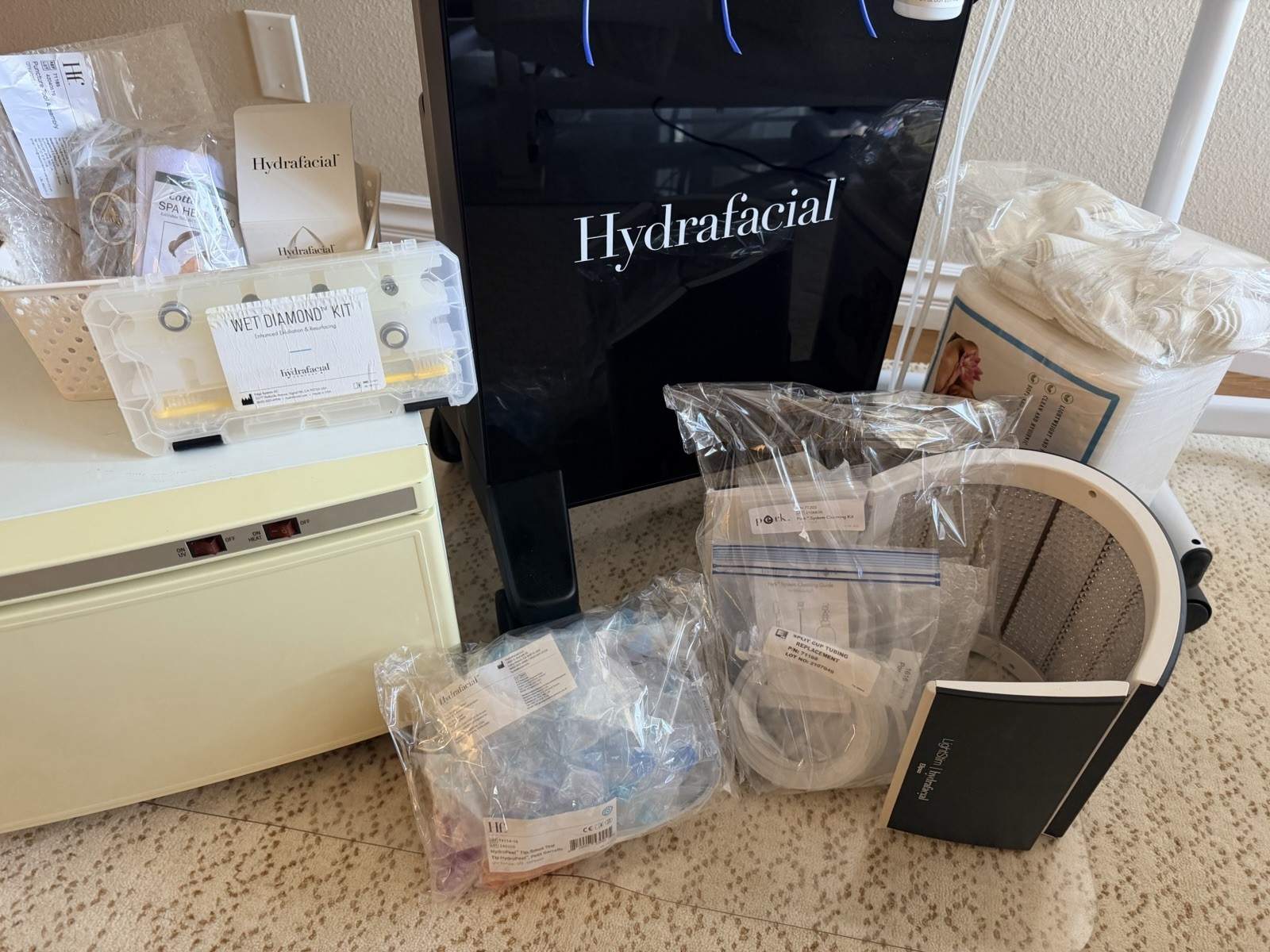 HydraFacial Syndeo Dermabrasion LED Lymphatic Drainage Skin Treatment Machine