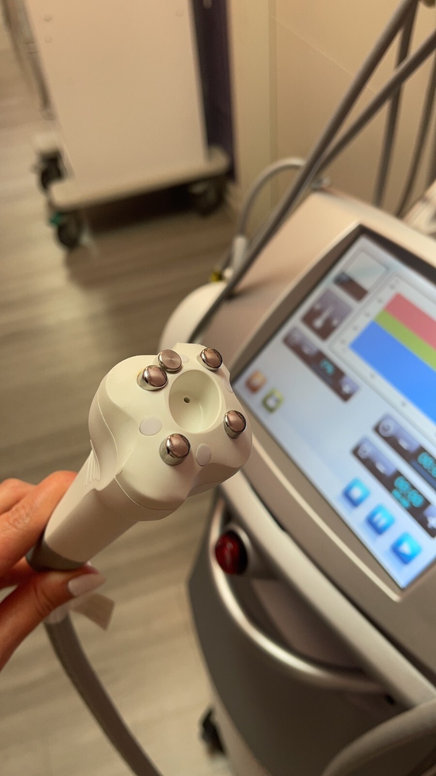 VenusConcepts VenusLegacy for Fat Melting and Cellulite Treatment- Excellent !!!