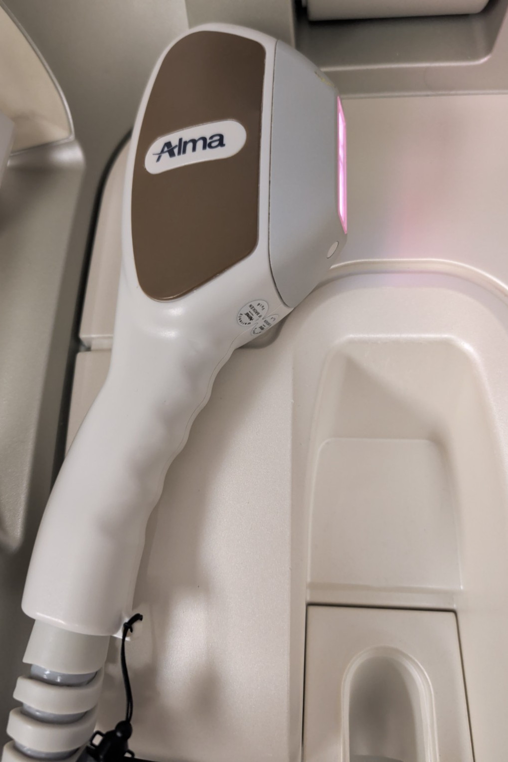Alma Harmony XL 2015 with 540, Dye VL and I Pixel hand pieces