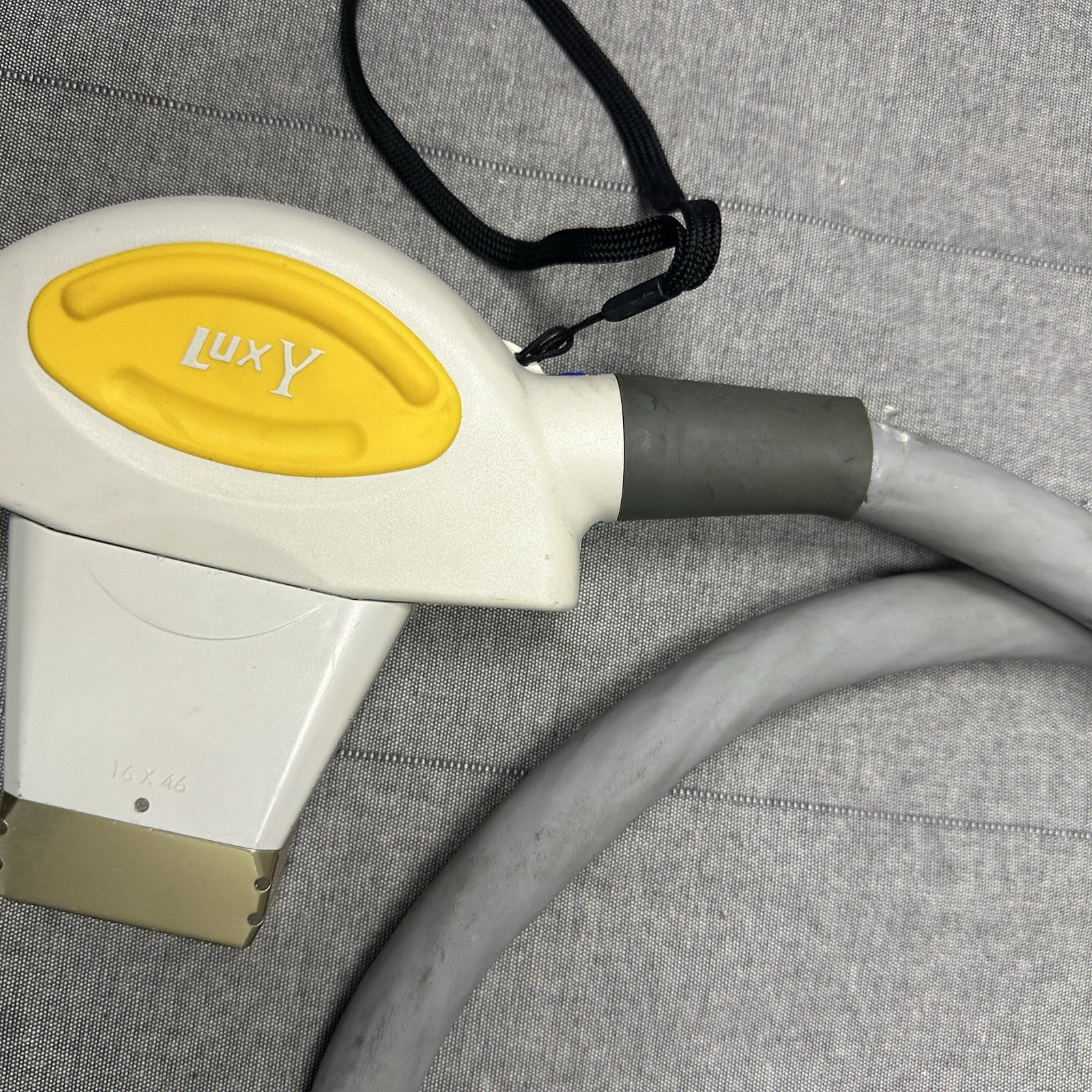 Palomar Starlux Lux Ys 300 Handpiece With 6642 Shots Yellow Tested Powers On