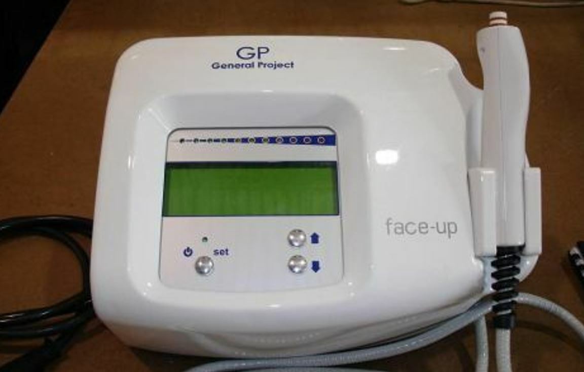 BRAND NEW – Face Up Microdermabrader!