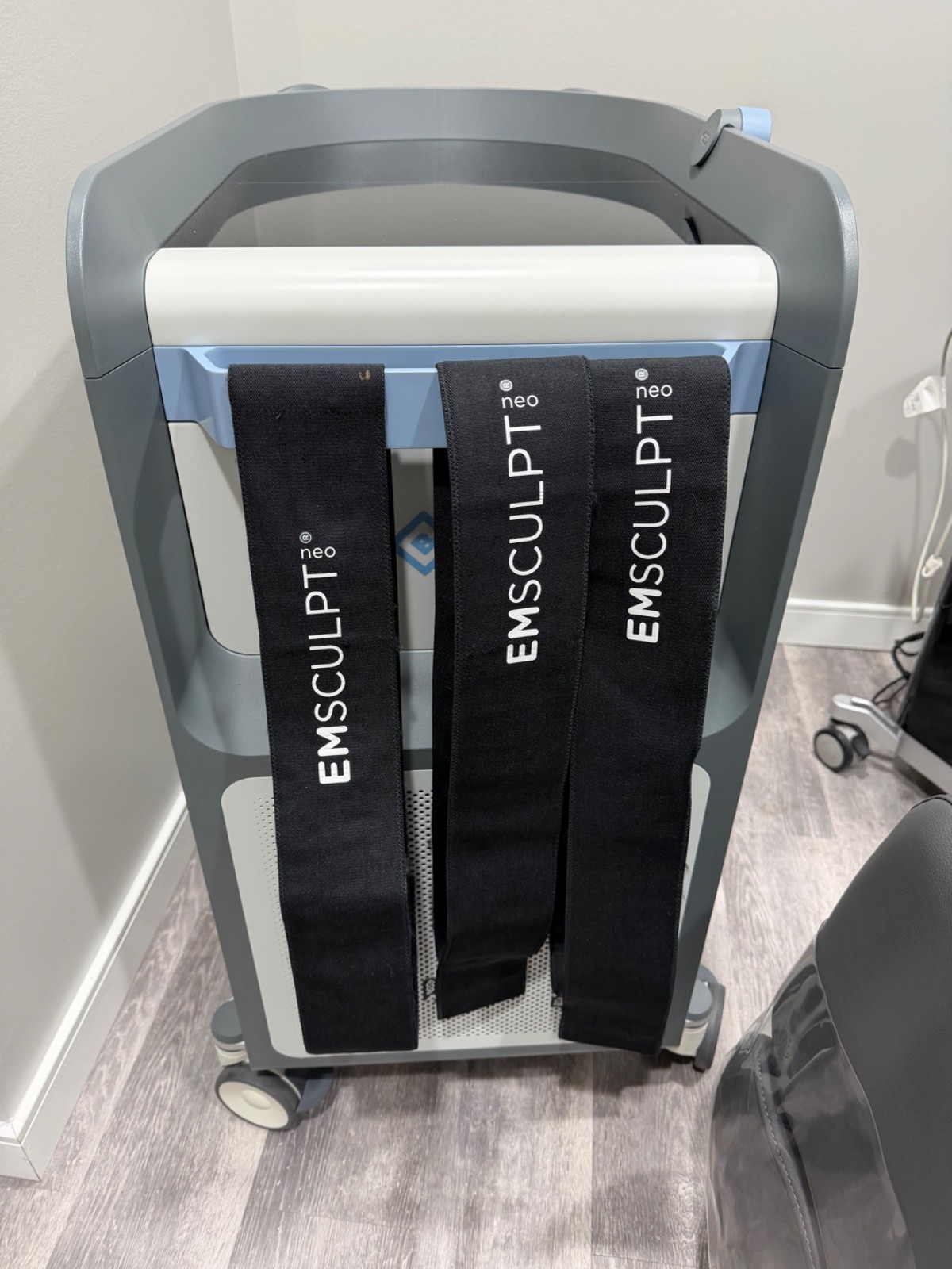BTL Emsculpt Neo Body contouring and Sculpting with large and small paddles