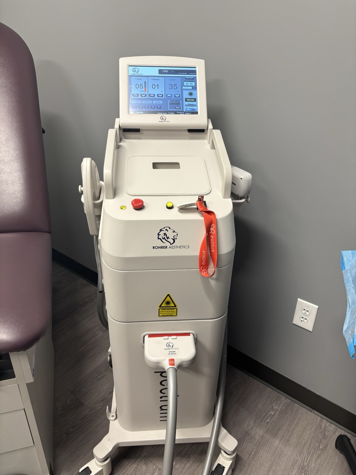 Rohrer Spectrum Multi platform laser 5 hand pieces
