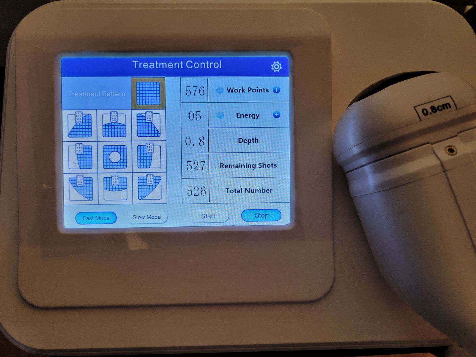 Portable Laser Skin Tightening Wrinkle Reducing Machine Touchscreen 2 Handpieces