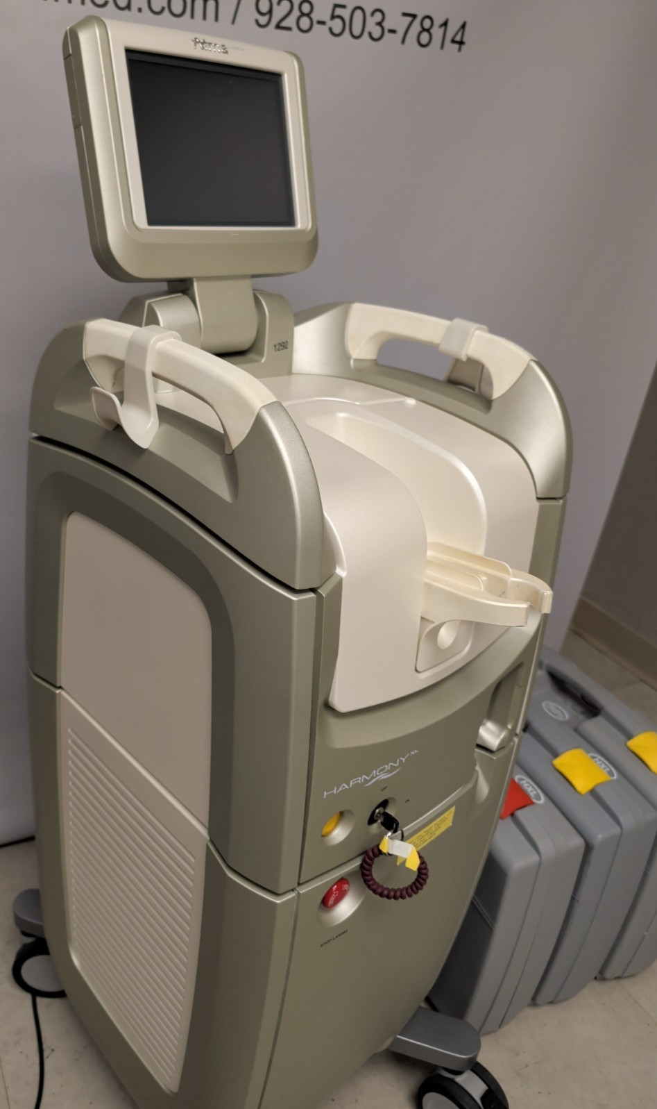 Alma Harmony XL 2015 w/ DyeVL (IPL) & SHR Handpieces