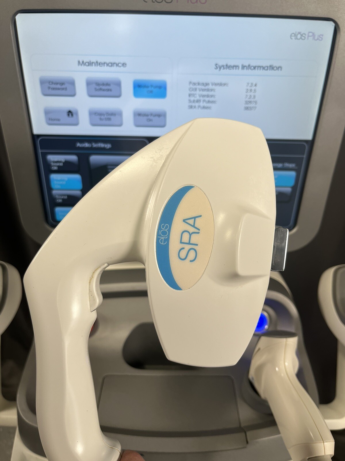 2012 Syneron Elos Plus Used With Functioning Hand pieces.