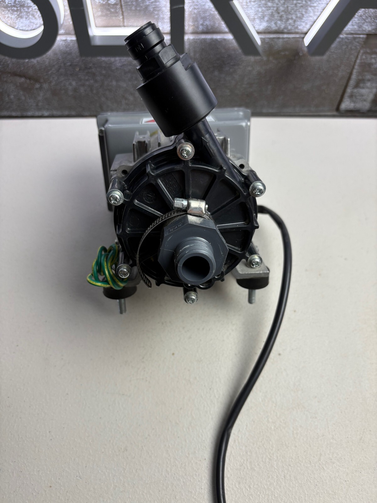 Quanta Q plus T Laser Cooling water pump UNTESTED (DC Brushless Pump)