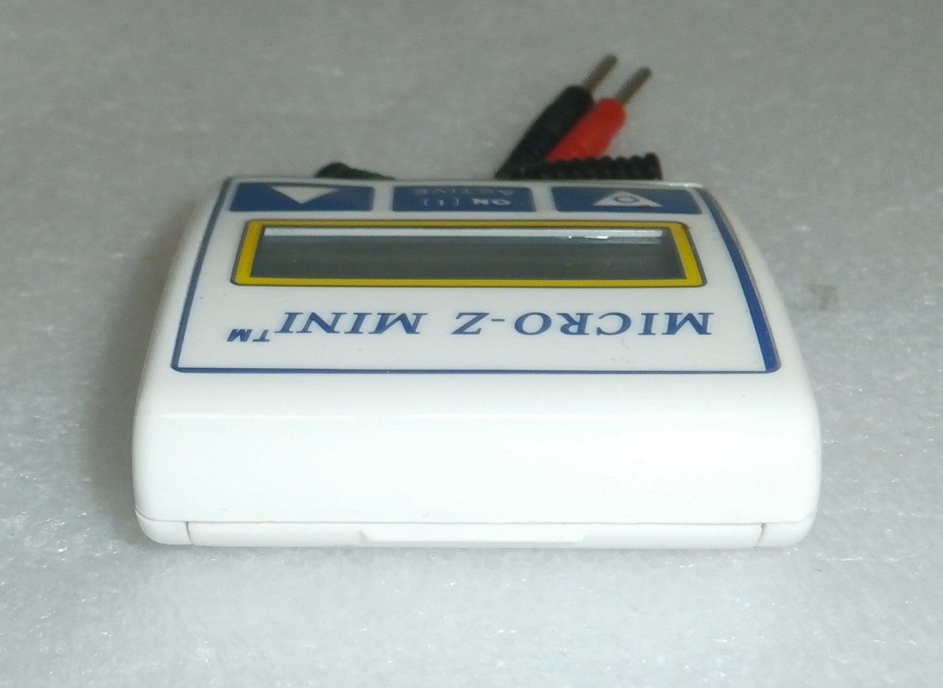 Micro-Z Mini 100 Volt Pulsed Galvanic Stimulator w/ Accessories as Photos