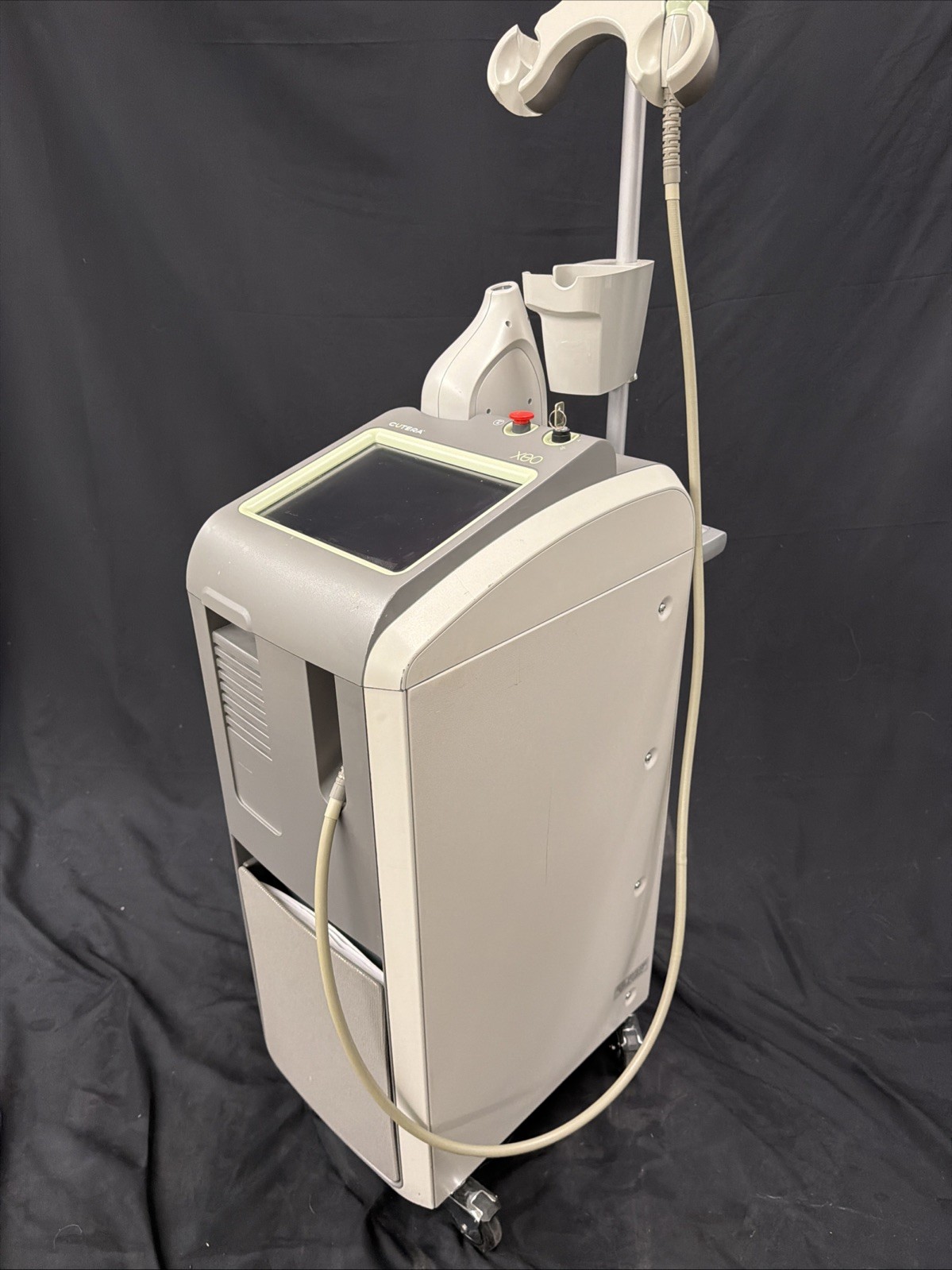 Cutera Xeo Laser with LimeLight & Pearl
