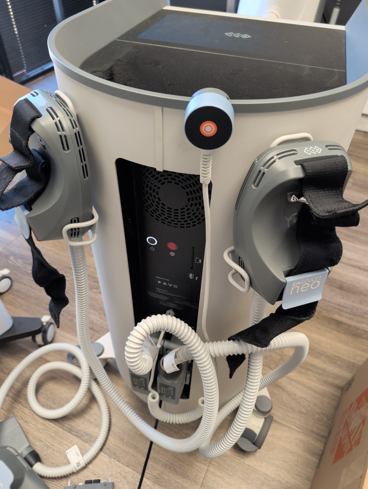 2023 BTL Emsculpt Neo RF/HIFEM+ Sm/Lg Paddles included
