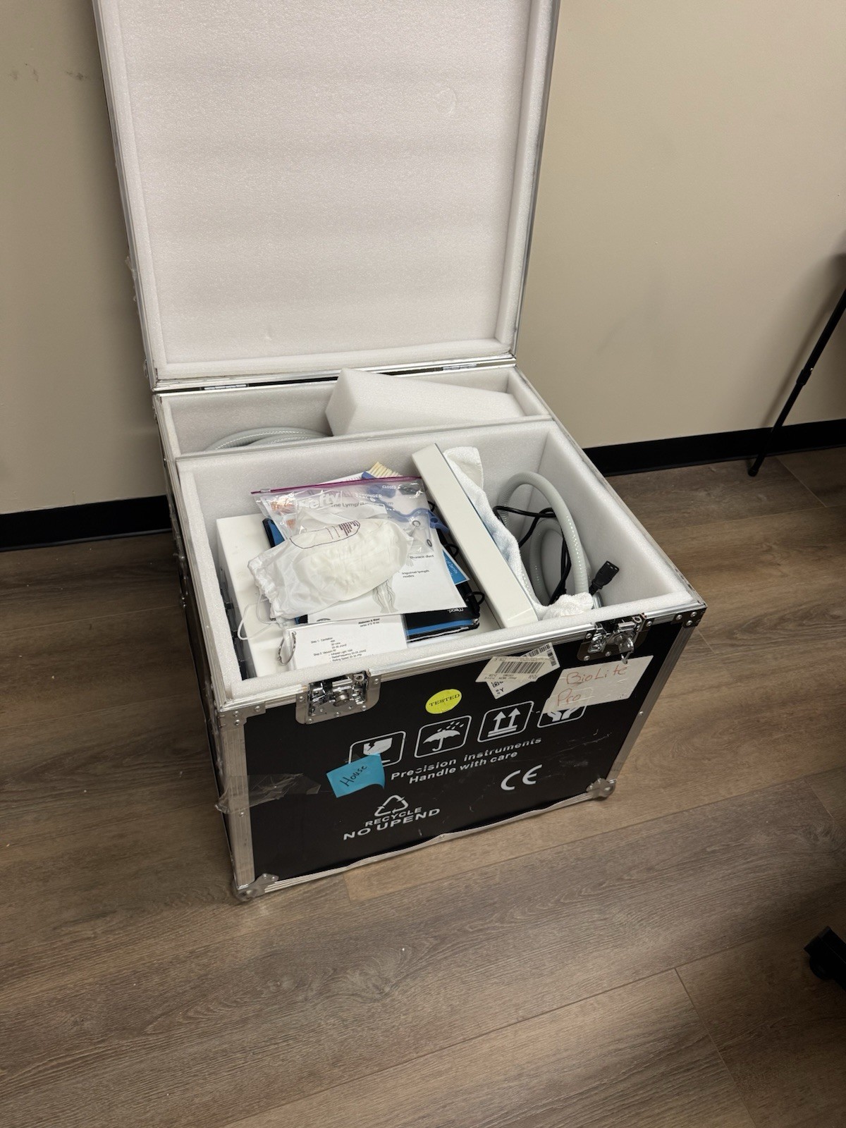 Zemits Bionex Lite Pro Body Contour RF Cavitation Machine, Excellent condition