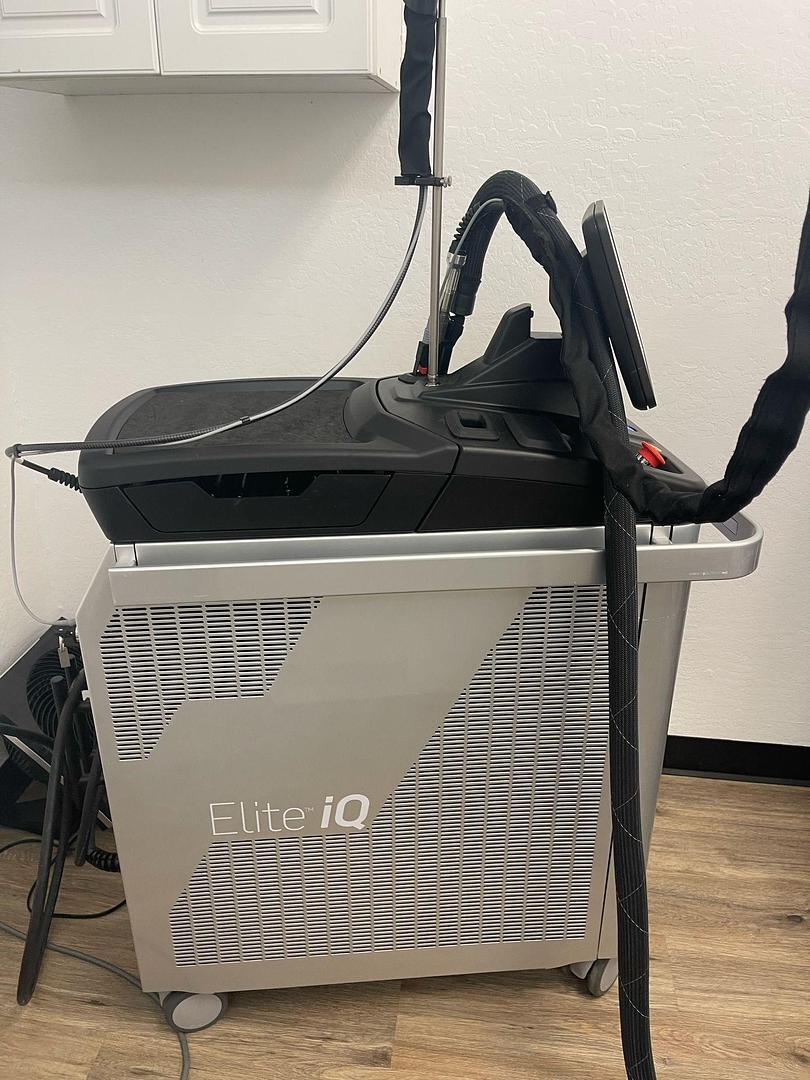 2020 CYNOSURE Elite iQ and Zimmer Cryo 6