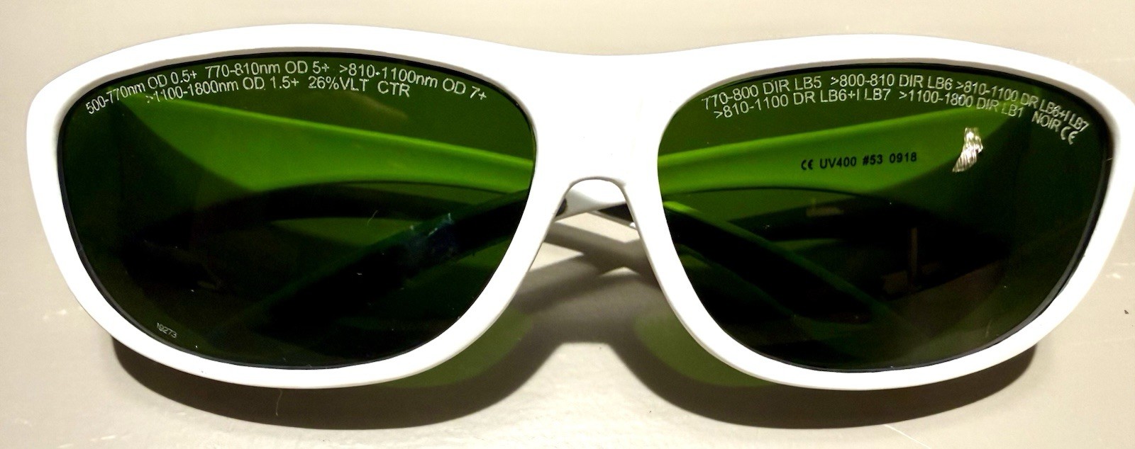 NEW Cutera XEO IPL Laser Safety Glasses Eyewear w/ Hard Case 200-1200nm