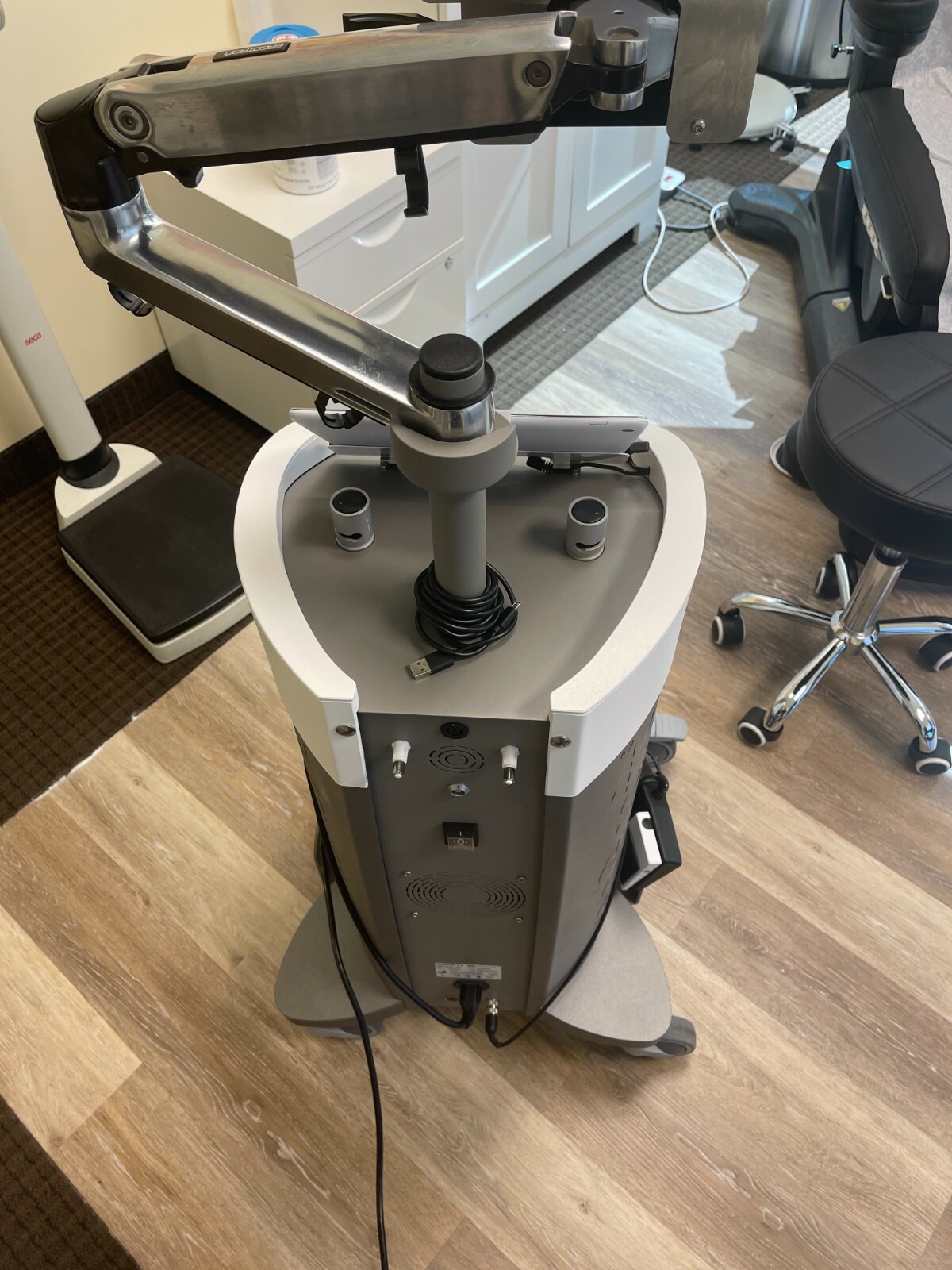 2018 Venus Concept NeoGraft 2.0 ~ Single Owner System ~ Includes 112,644 Grafts
