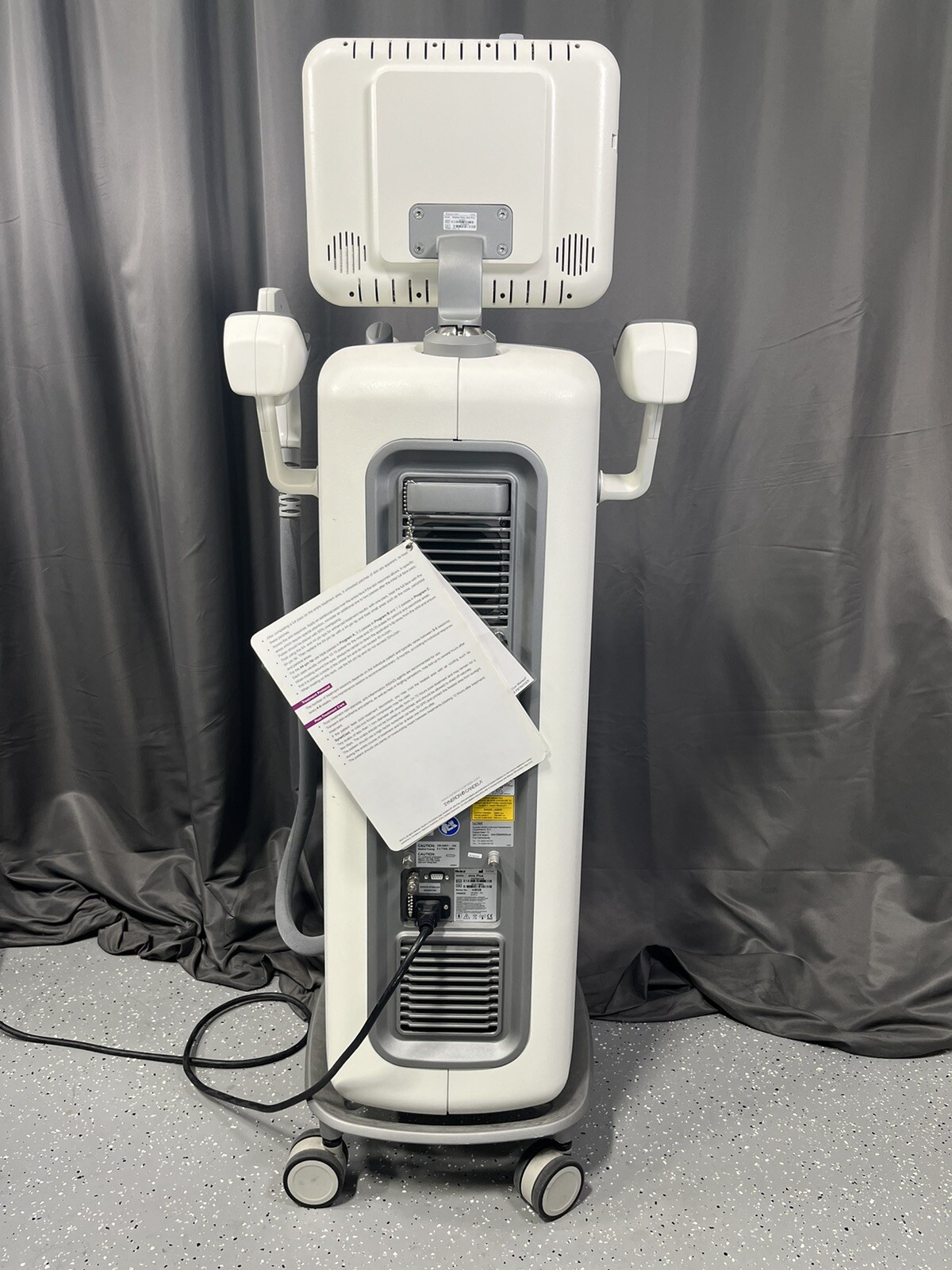 2012 Syneron Elos Plus Used With Functioning Hand pieces.