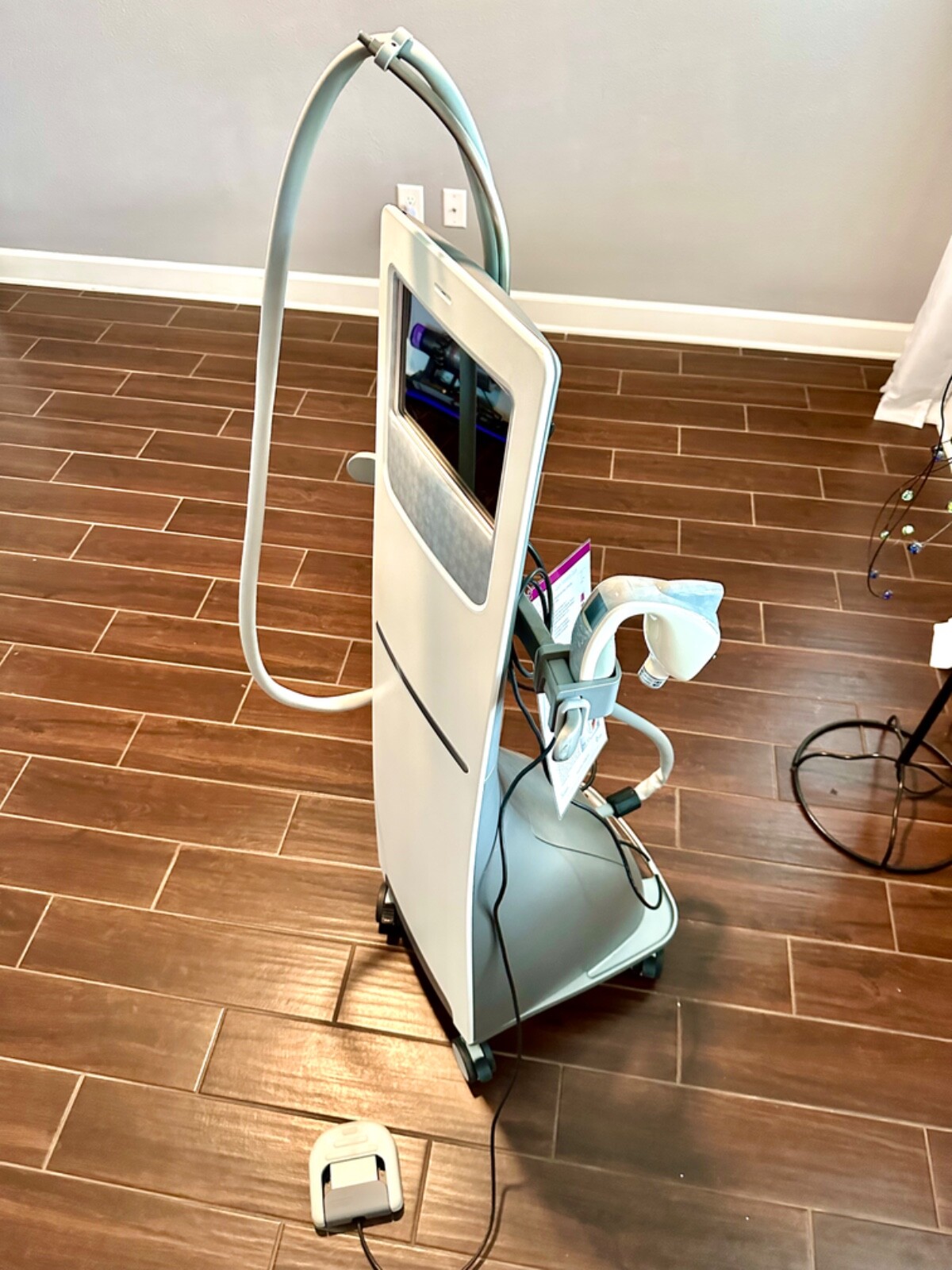 Velashape III Body Contouring and Cellulite Reduction, Syneron
