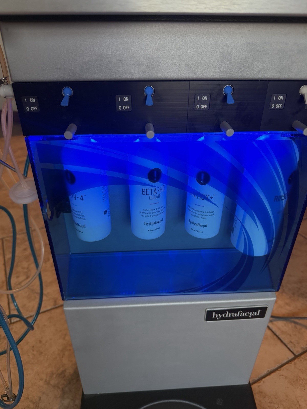 HydraFacial HydraFacial MD Dermabrasion Cart-Mounted Touchscreen Skin Tightening