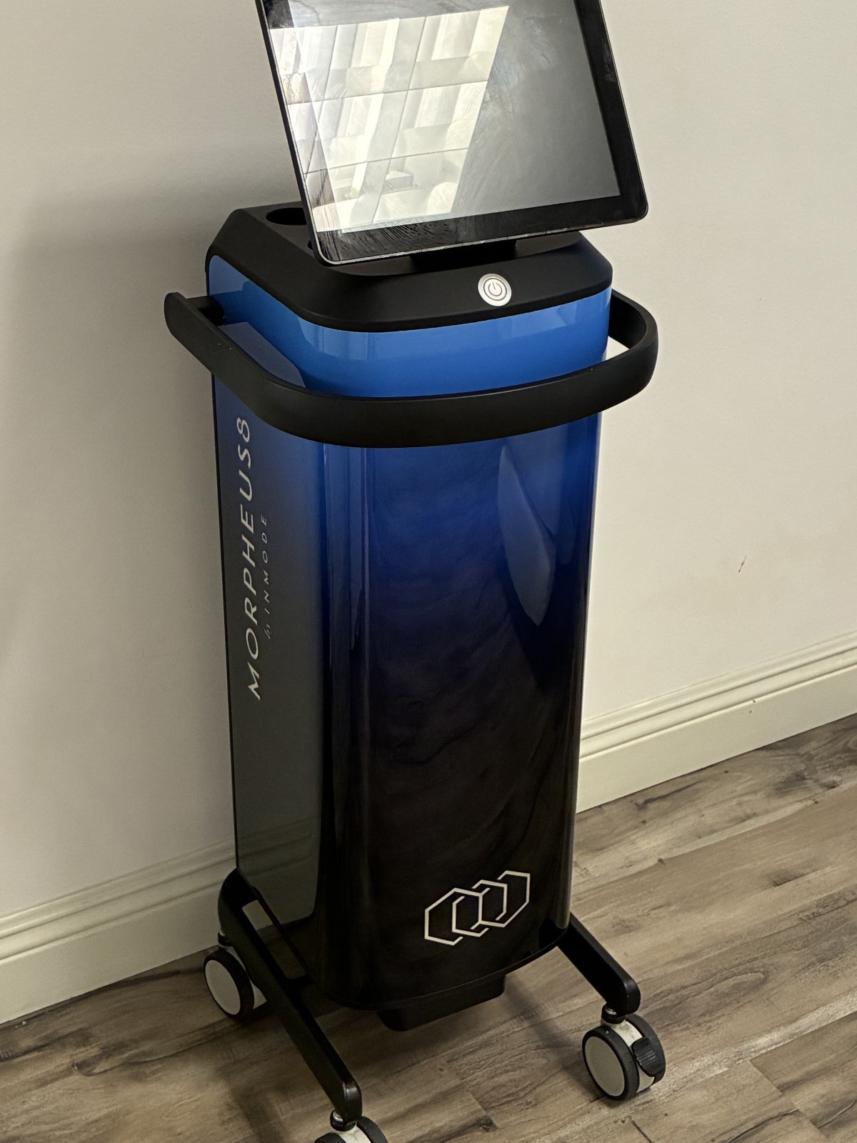 2021 InMode RF Pro Morpheus 8 platform with Face & Body Handpieces LIGHT USE