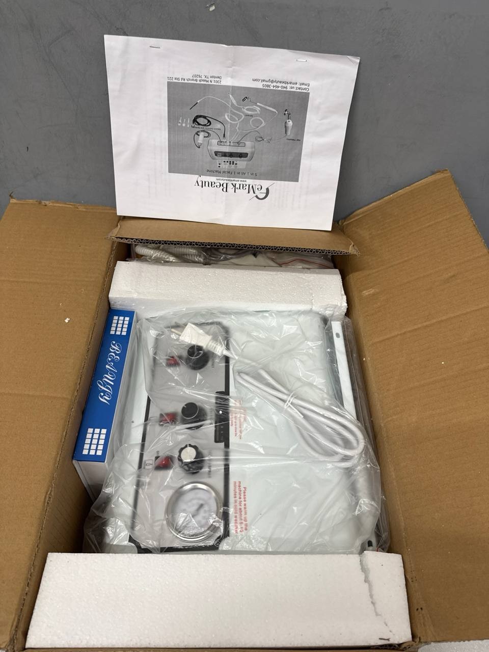 eMark Beauty Complete 6-in-1 Cavitation RF Vacuum Laser Slimming System