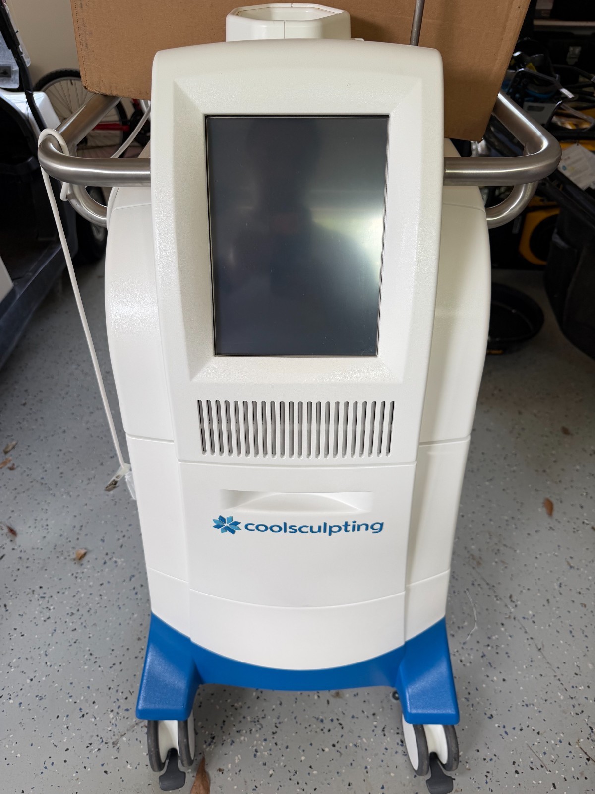 Zeltiq CoolSculpting Machine w/ Complete Applicator Package