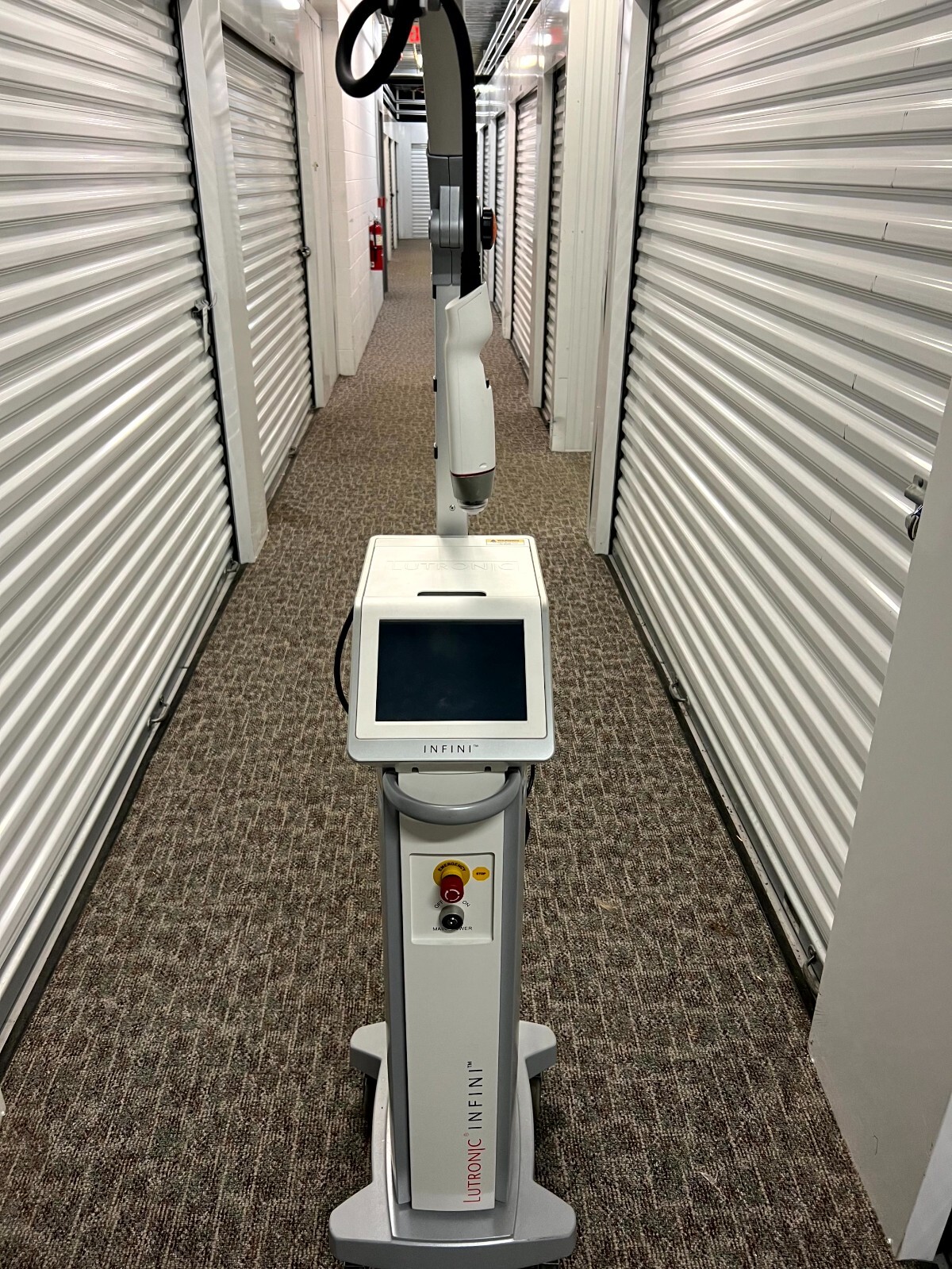 Lutronic Infini Microneedling RF Aesthetic Laser w/ new heads