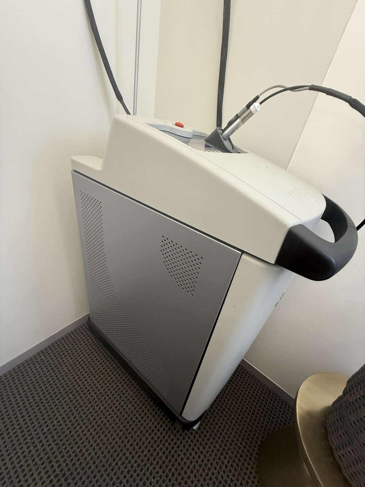 Cynosure Elite Plus Dual-Wavelength Laser755 nm (Alexandrite) & 1064 nm (Nd:YAG)