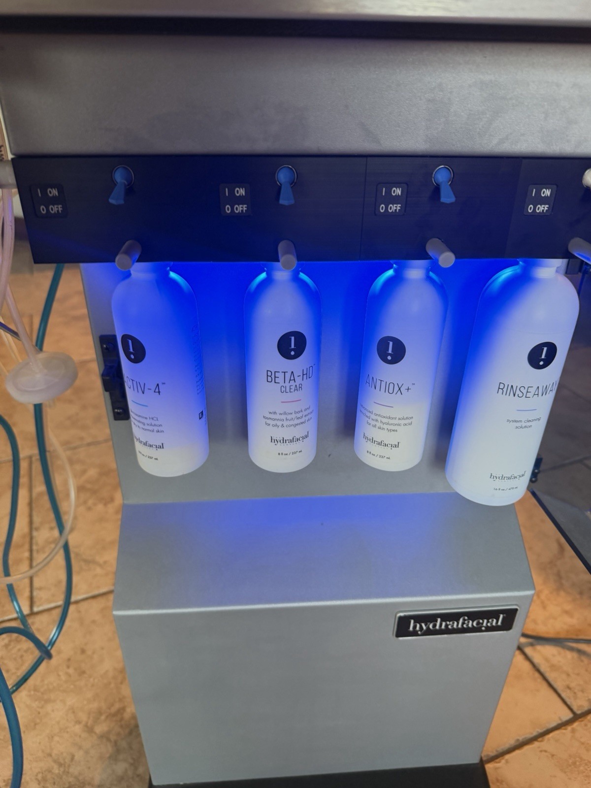 HydraFacial HydraFacial MD Dermabrasion Cart-Mounted Touchscreen Skin Tightening