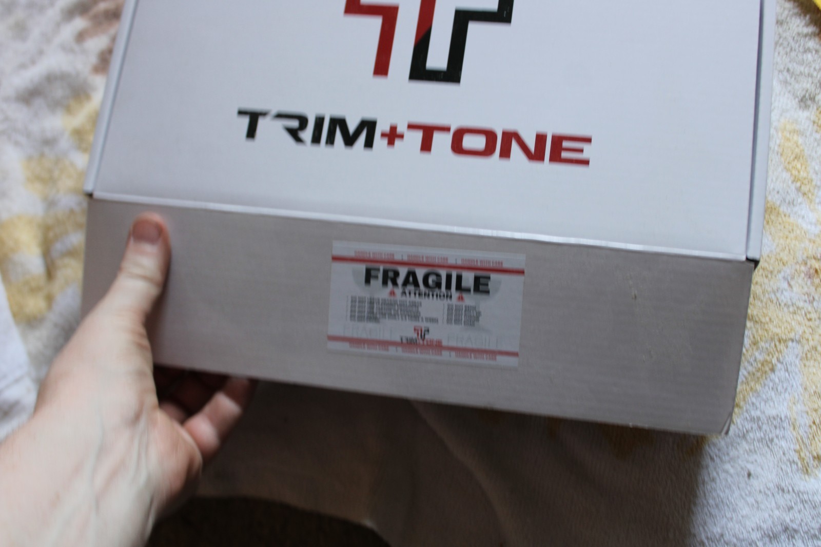 TRIM AND TONE BELT RED LIGHT THERAPY AND EMS ALL IN ONE UNIT FAT BURNING TONING