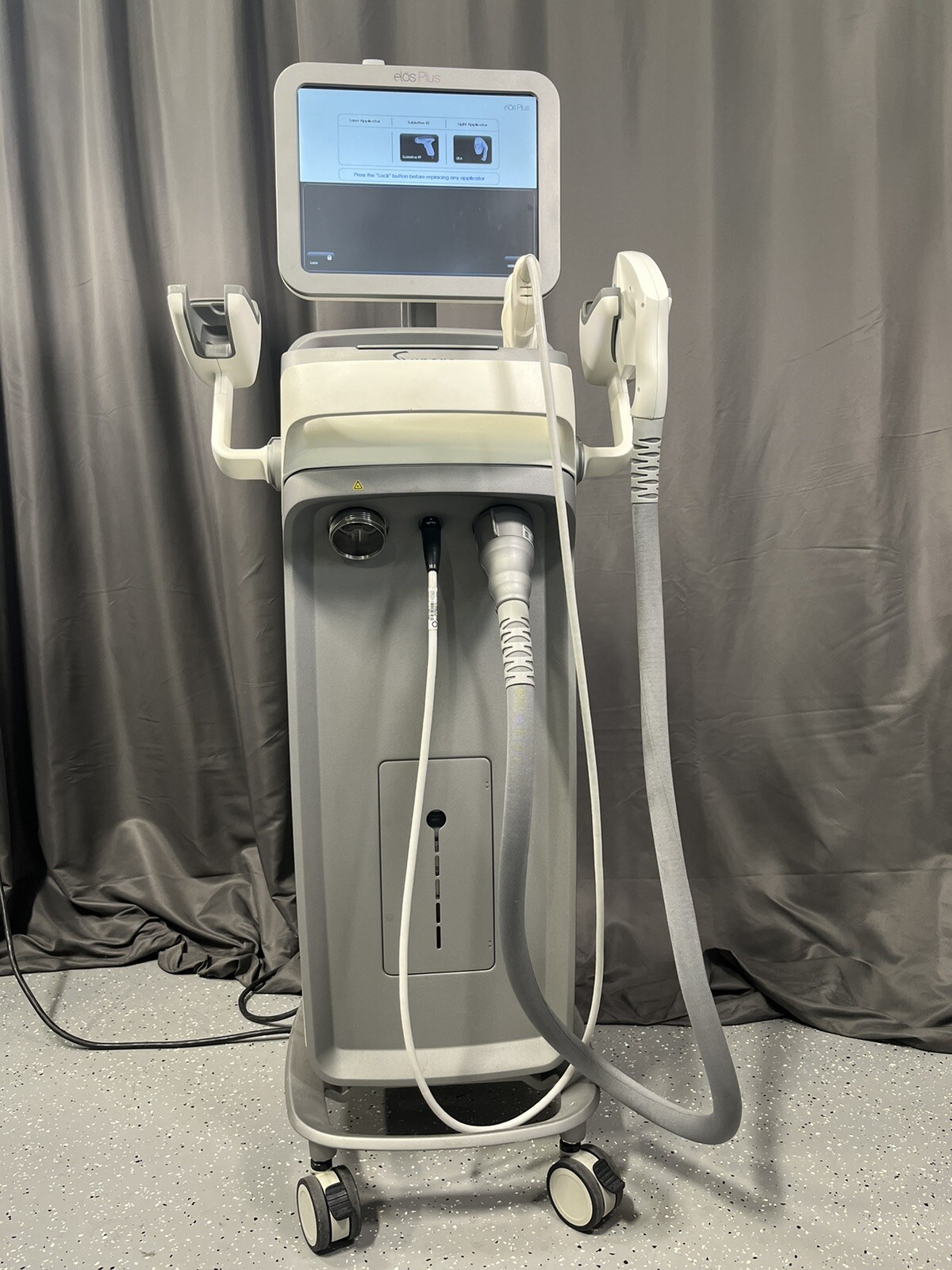 2012 Syneron Elos Plus Used With Functioning Hand pieces.