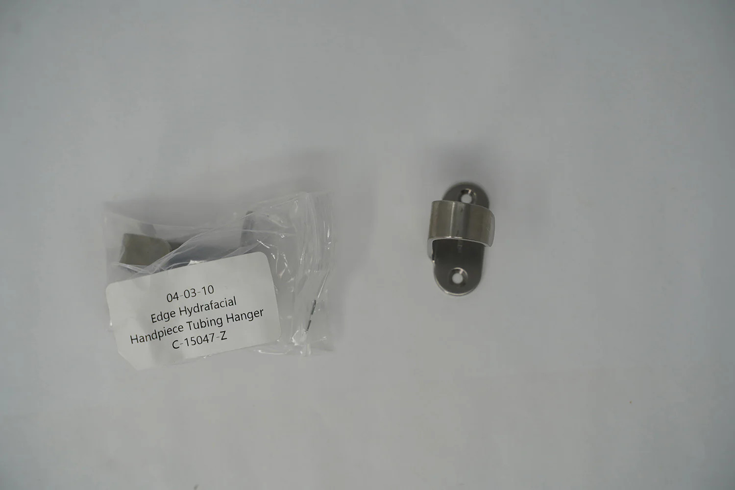 Edge Hydrafacial Handpiece Tubing Hanger