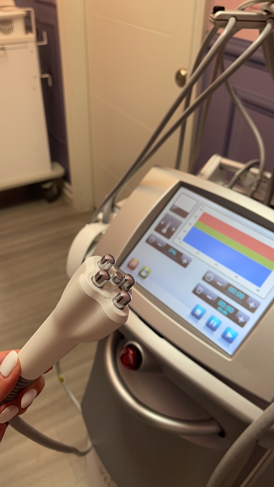 VenusConcepts VenusLegacy for Fat Melting and Cellulite Treatment- Excellent !!!