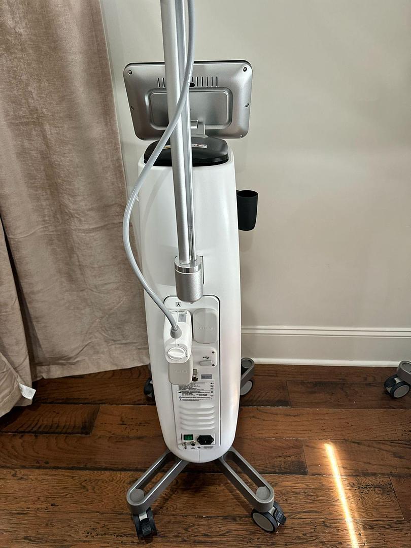 2022 Lutronic Genius – Radio Frequency Microneedling System