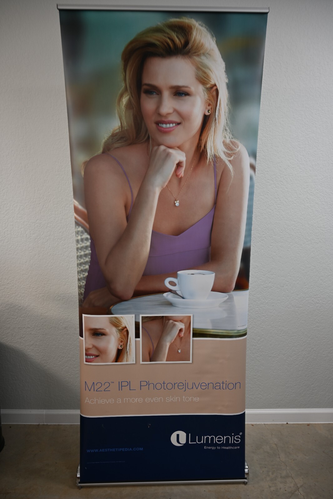 Promotional Retractable Banner M22 Lumennis, Standup banner office Marketing